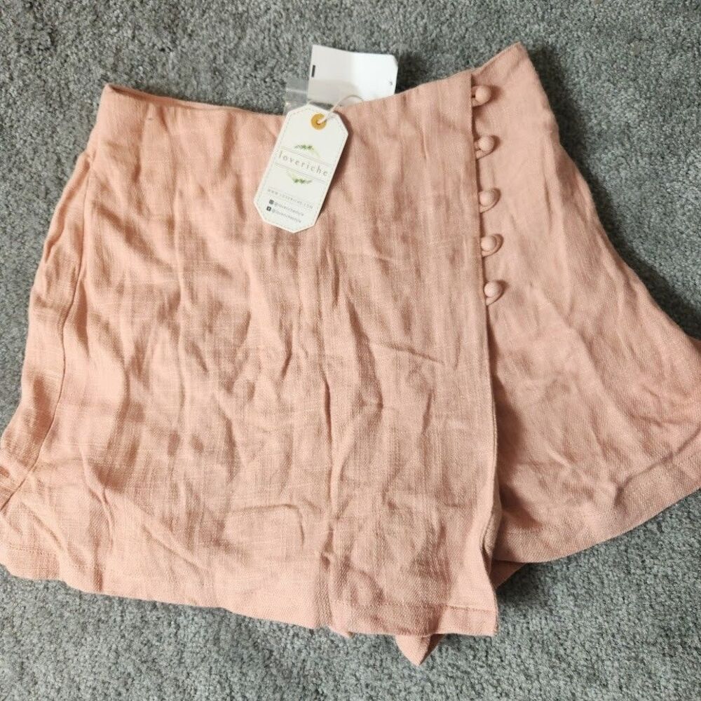 Loveriche Women’s Tan Skort Shorts Size M Casual Pull On Lightweight Summer Wear